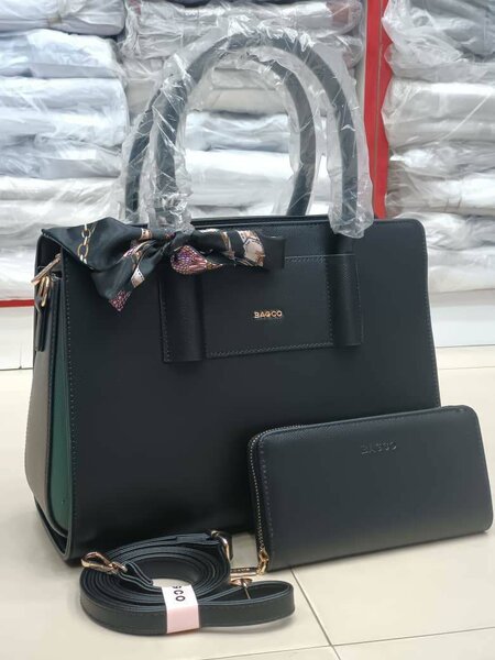 Classic hand bag