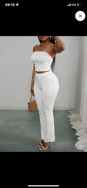 Tenue d'été blanche élégante
