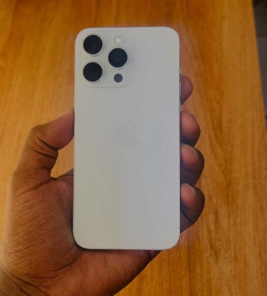 iPhone 15 Pro Max