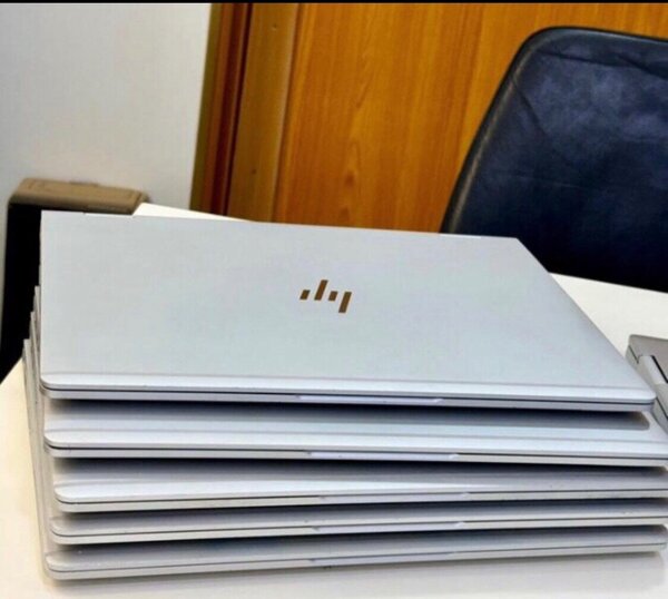 Hp elitebook, touchscreen, Face ID and fingerprint