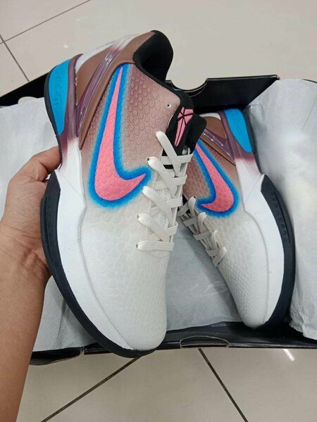 BASKETBALL KOBE 6