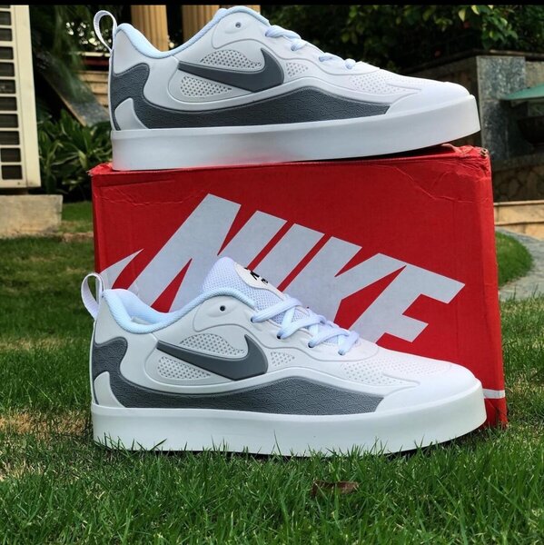 Nike 270 react