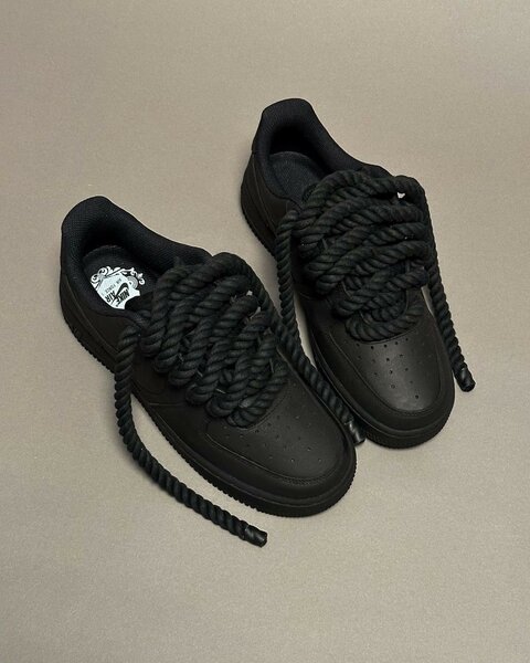 Sneakers en cuir avec lacets épais