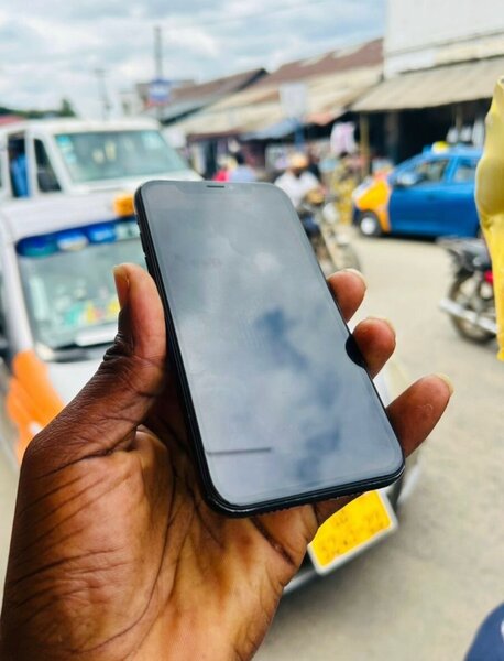 ROGGER IPHONES