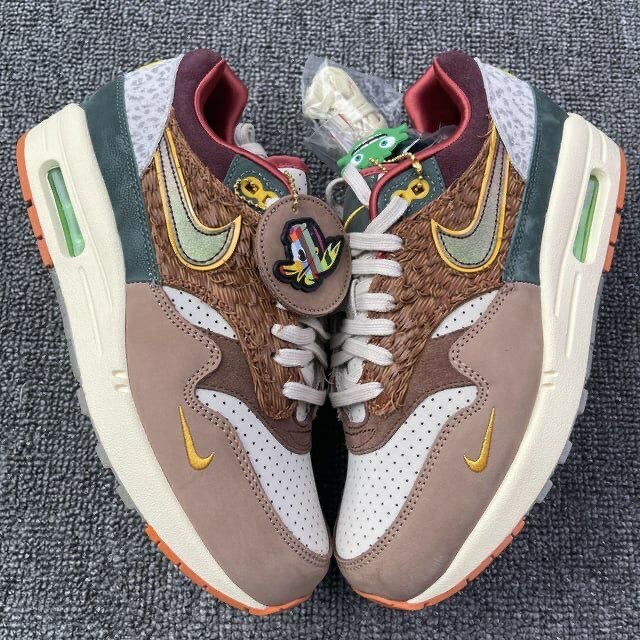 NIKE AIRMAX