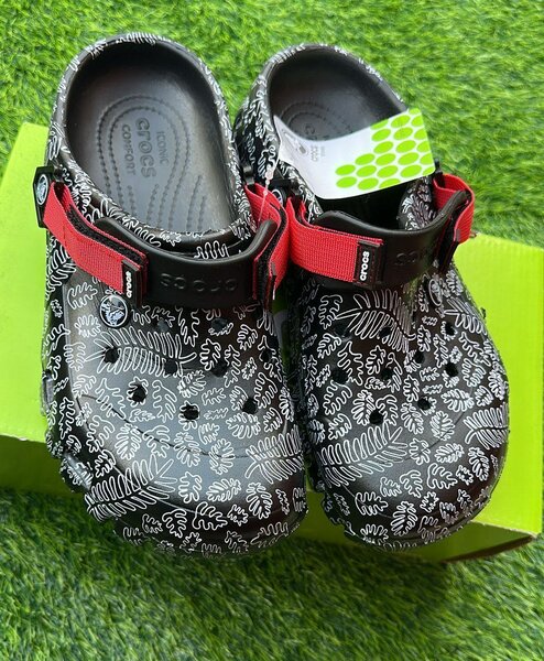 CROCS