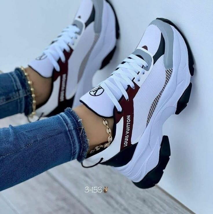 Ladied Sneakers