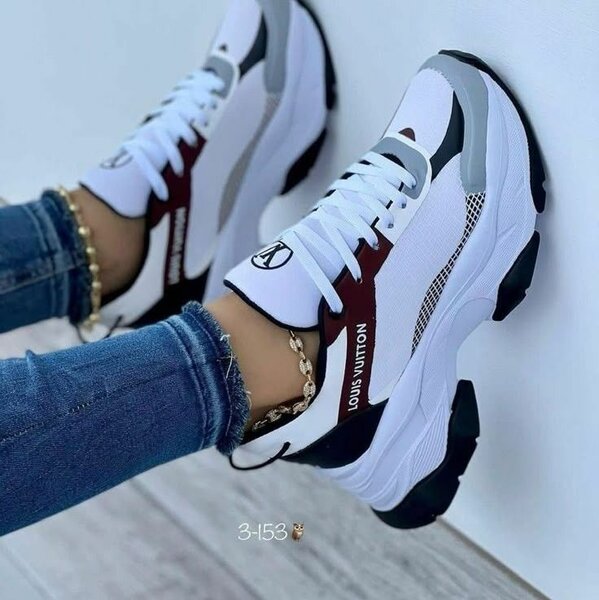 Ladied Sneakers