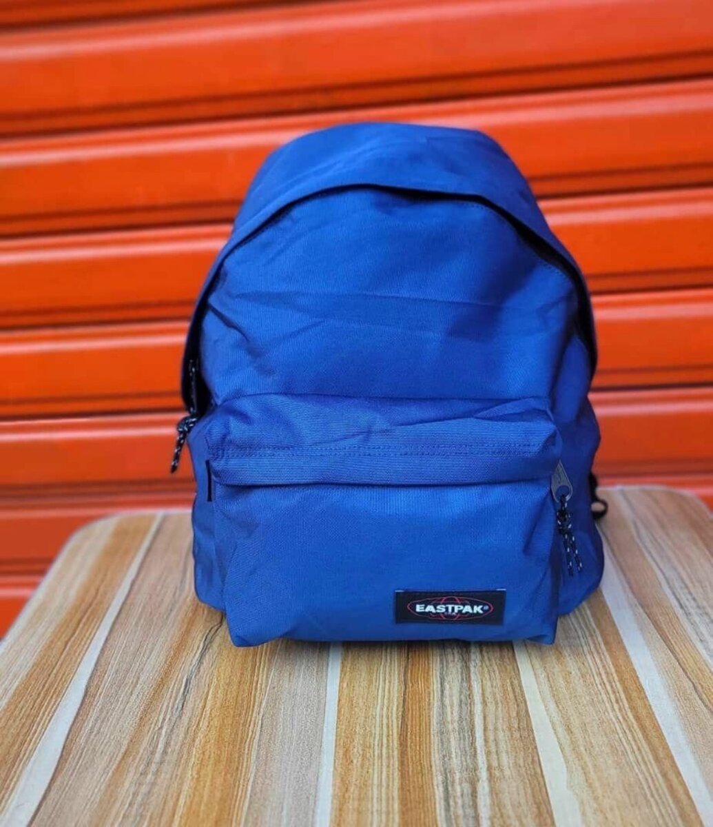 Sac à dos bleu Roi  easpack