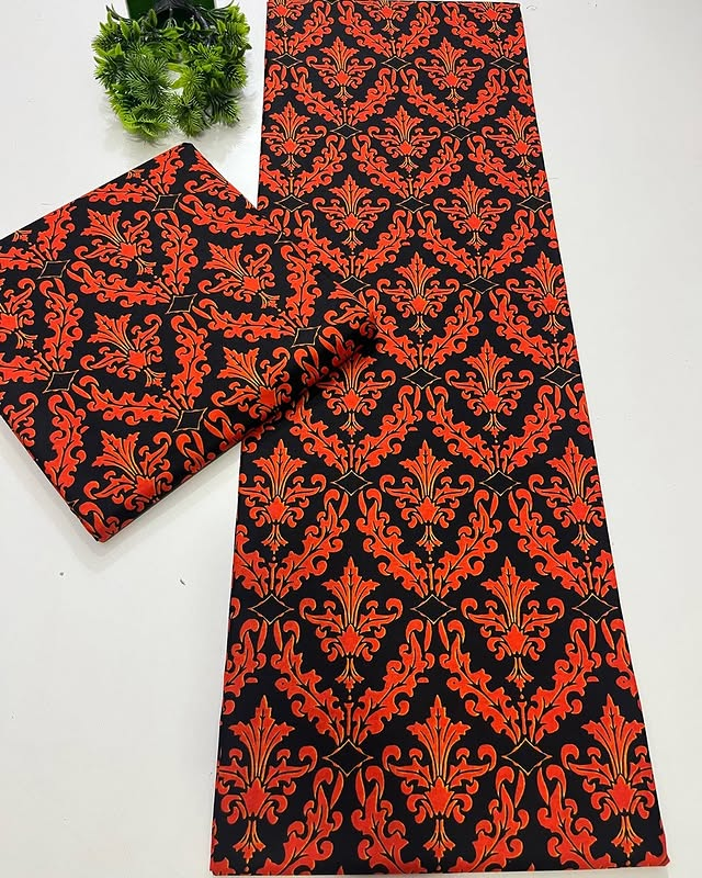 Tissu rouge