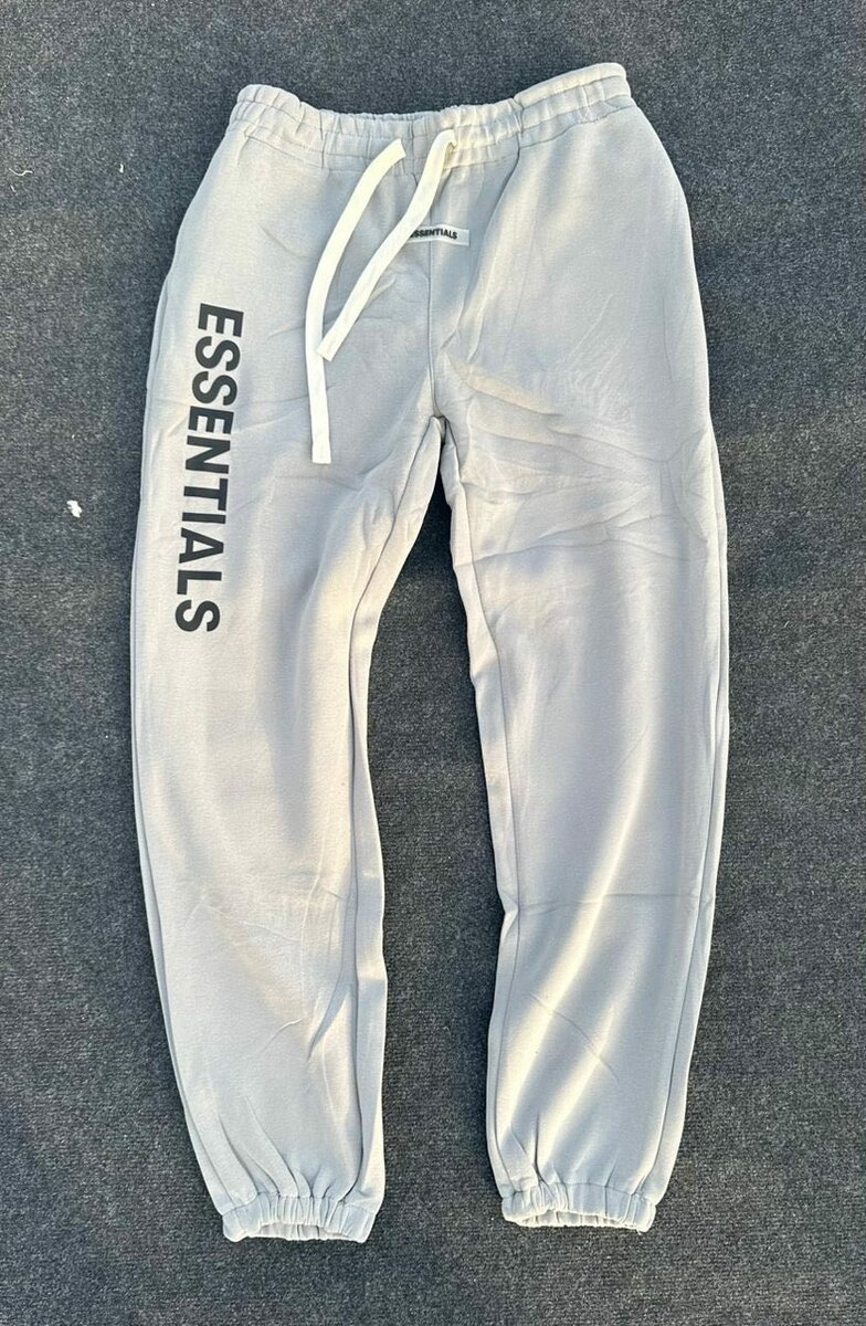 JOGGING ESSENTIALS