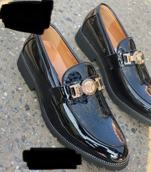 Mirror executive shoe