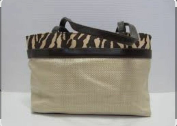 Sac à main élégant en toile