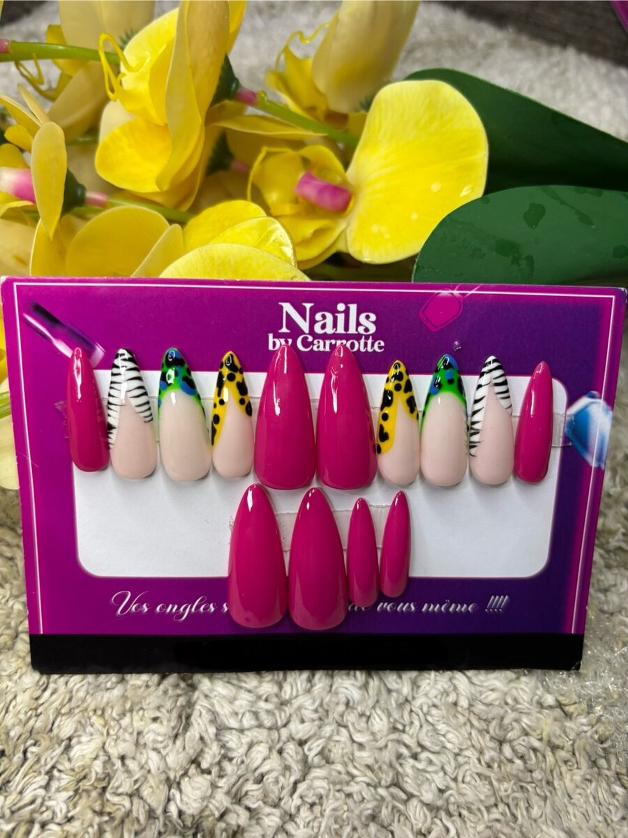 PRESS ON NAILS