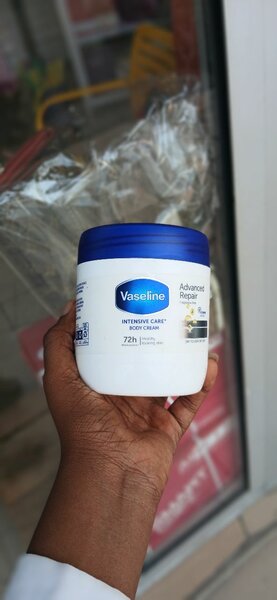 Vaseline Soin Réparateur 72h