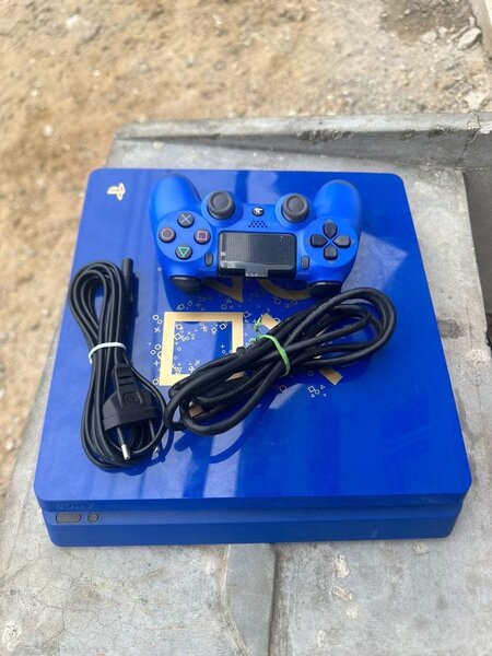 Console PS4 Sony avec Manette