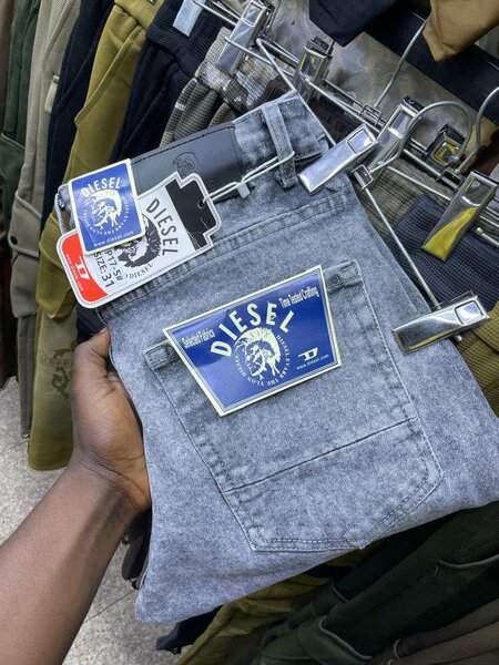 Plain Jean's
