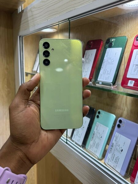 Samsung Galaxy A24