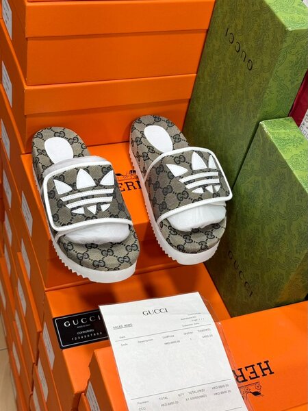 Claquettes de luxe Gucci