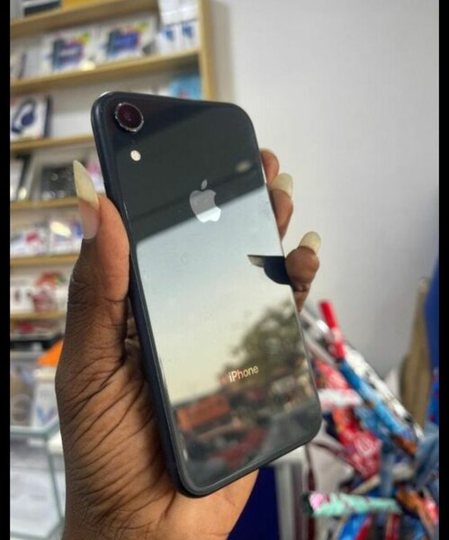 iPhone XR - Smartphone Apple