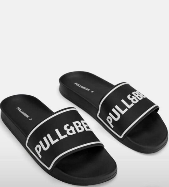 Claquette pull&bear