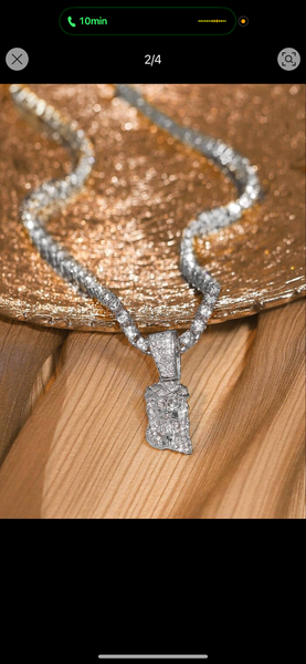 Collier avec pendentif