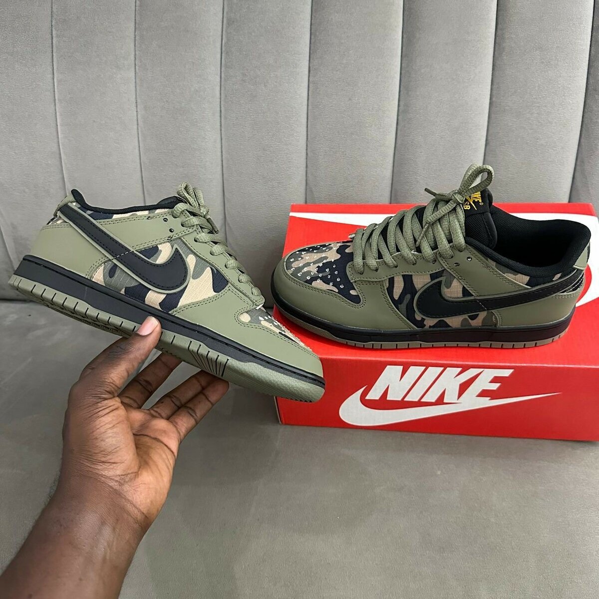 NIKE SB(LOW DUNKS)