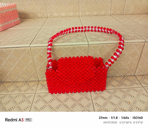 Sac Perles Rouge Élégant