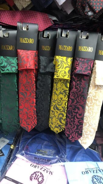 Men's necktie