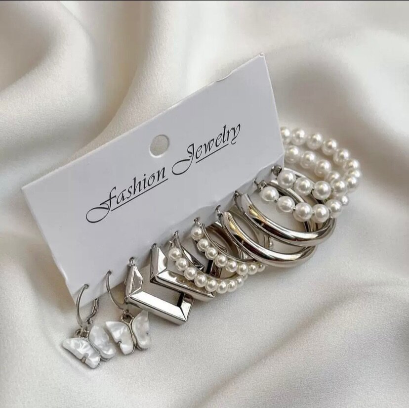 Earrings set