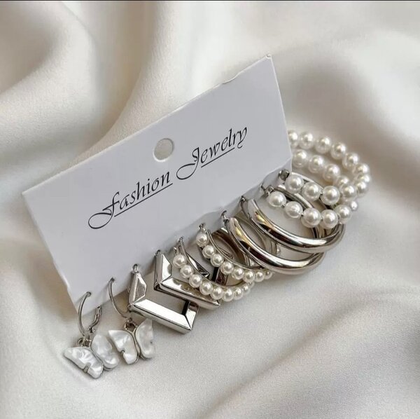 Earrings set
