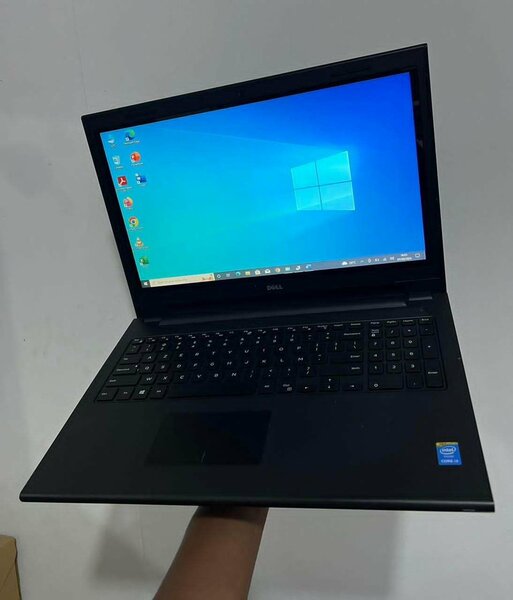 DELL INSPIRON 15-3567 Core i3 Écran 15.6