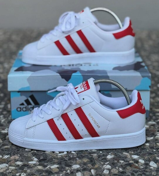 ADIDAS SUPERSTAR 2025