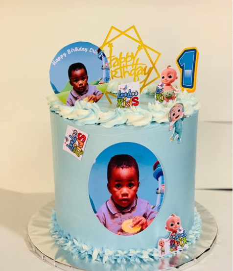 medium cakes