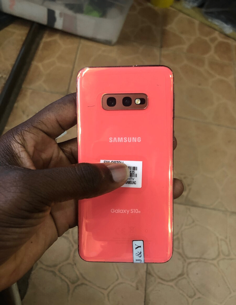 Samsung Galaxy S10e
