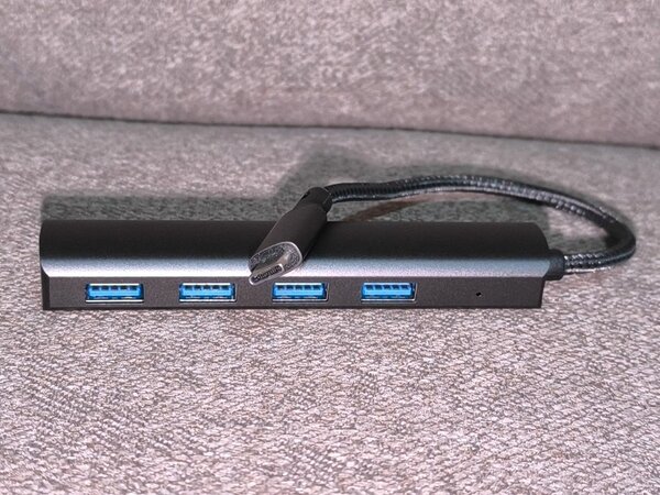 Hub USB-C 4 Ports