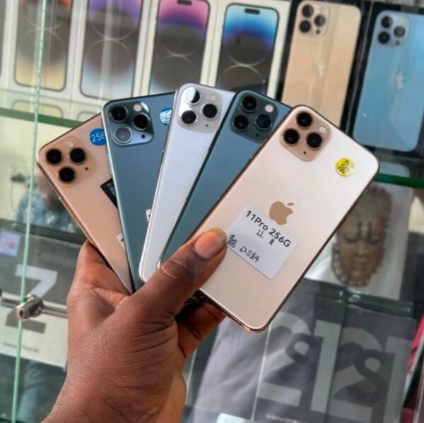 iPhones 11 Pro