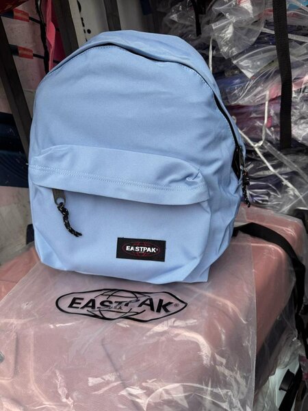 Sac à dos bleu Eastpak