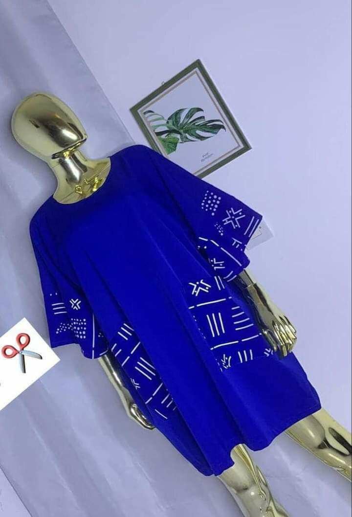 LES BELLES ROBES
