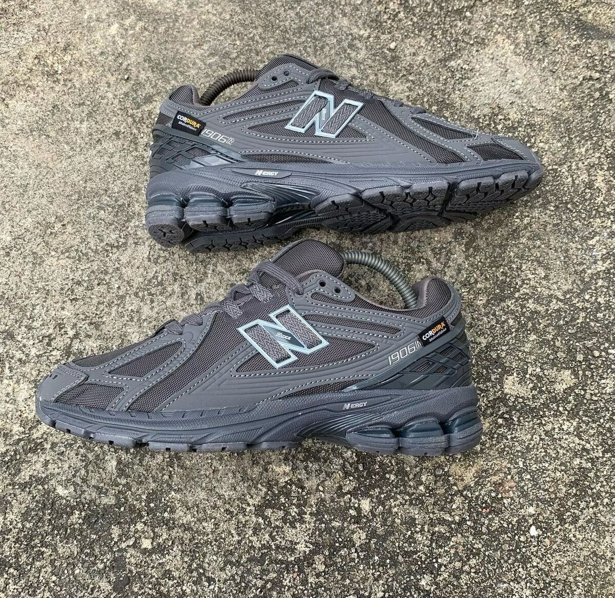 New Balance 1906r