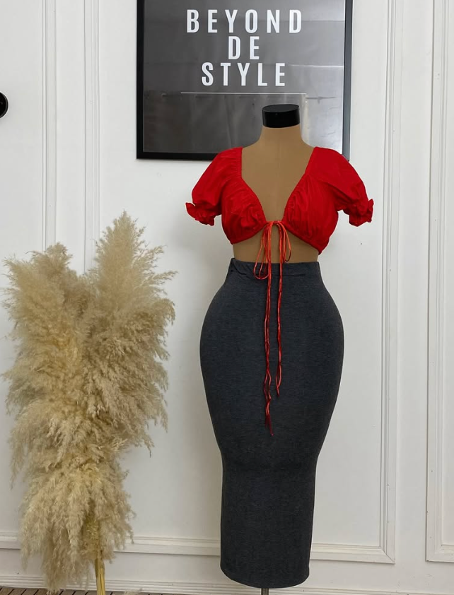 GIRLY ELASTIC TOP