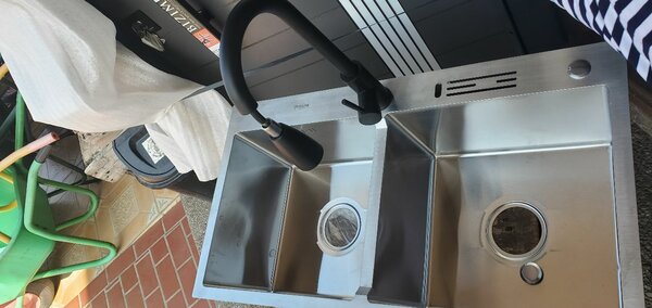 Kitchen sink