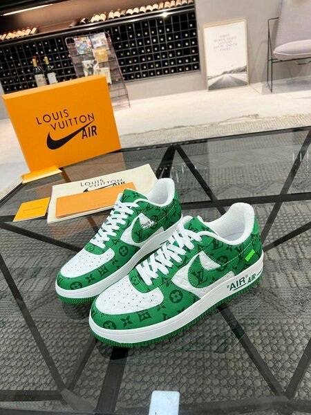 Nike