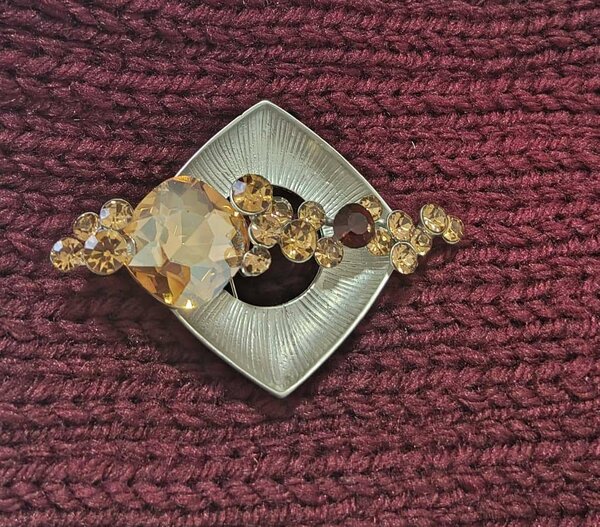 Élégance broche