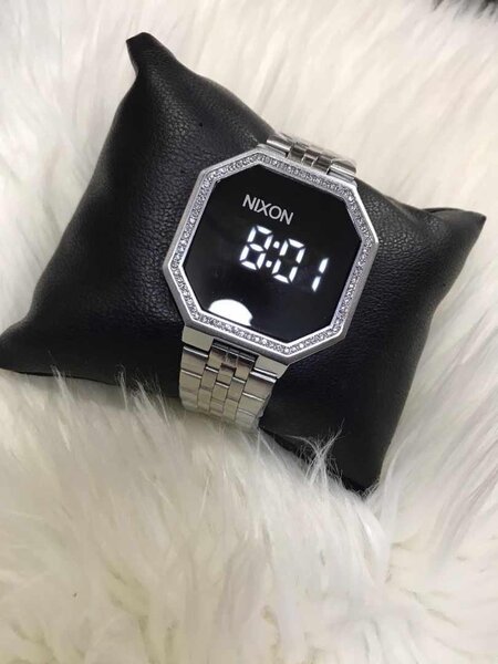 CLASSIC WATCH