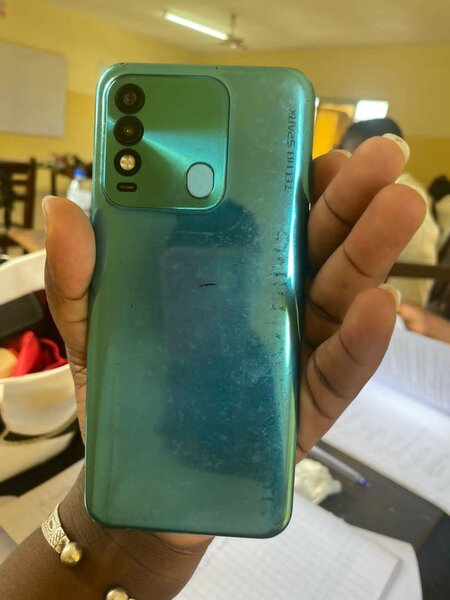 Techno spark 8