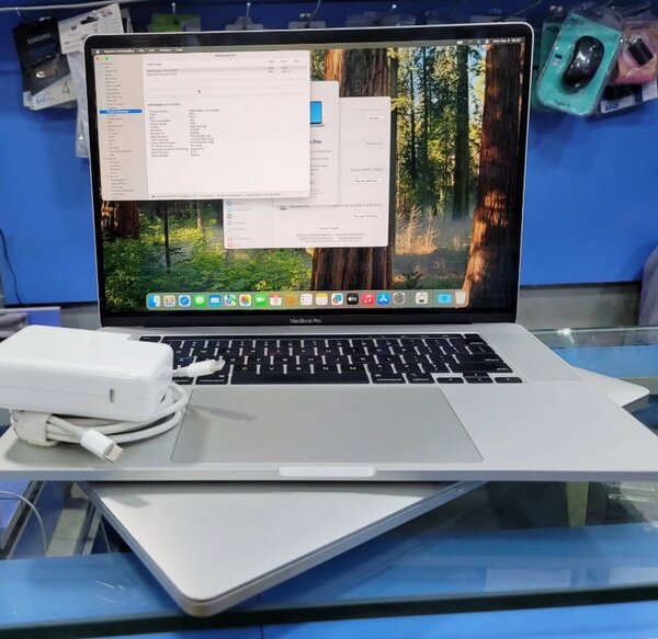 Macbook Pro Laptops