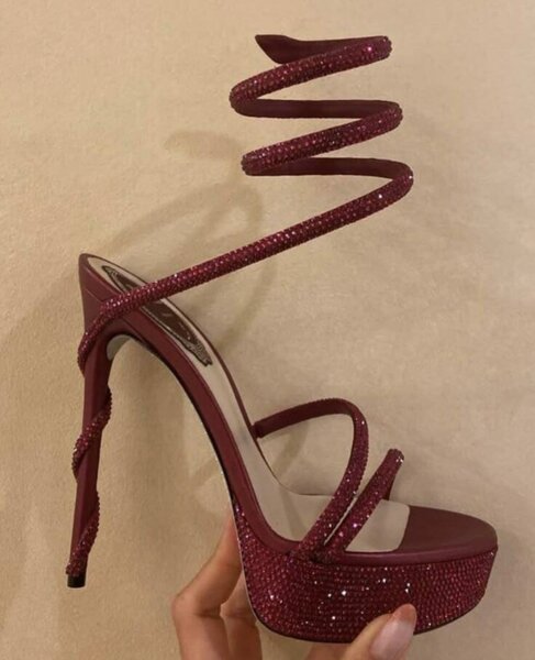 J HEELS