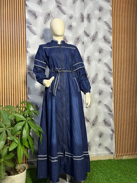 RObe Jean