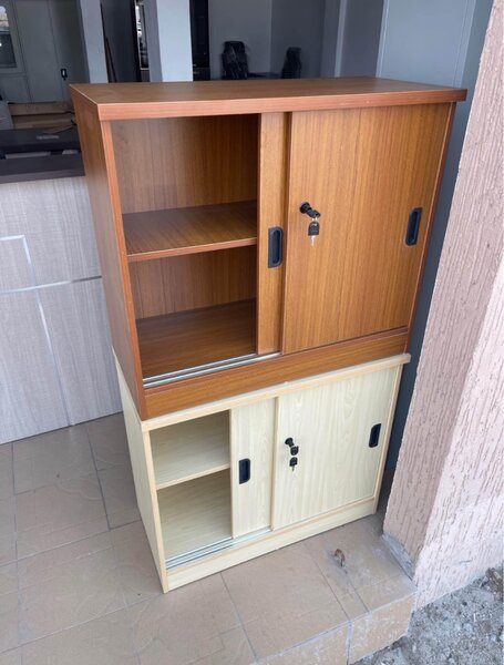 Armoire Deux Portes Verrouillables